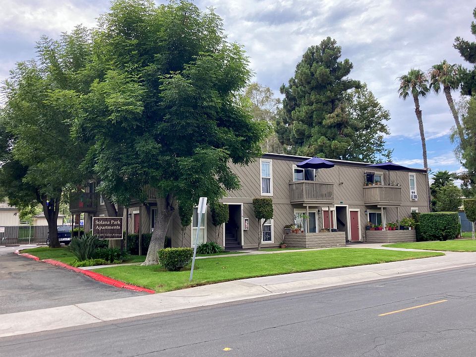 Street view of enterance to Solana Park Apartments in Solana Beach, California.