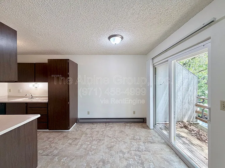 13325 SW 17th St — Photo 4