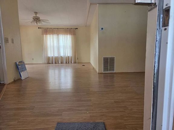 5th image of 2757 SW 106th St #1008