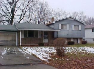 567 Liberty Rd, Youngstown, OH 44505