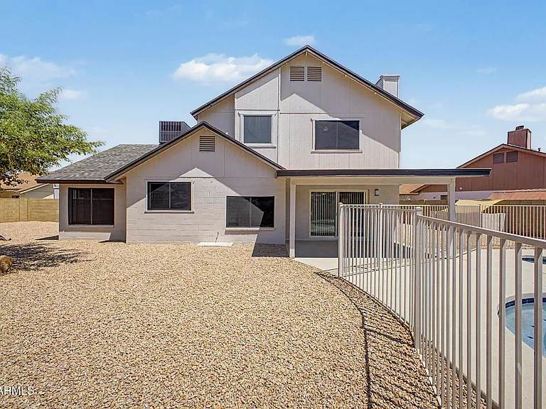 7637 W North Ln — Photo 30