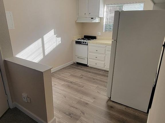 3rd image of 3318 I St #B