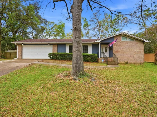 3120 Briarwood Dr, Tallahassee, FL 32308