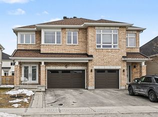 11 Borland Dr, Carleton Place, ON K7C 0K7