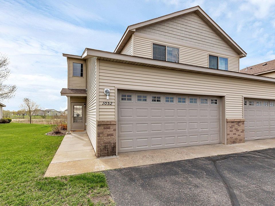 1st image of 1052 Manor Ct