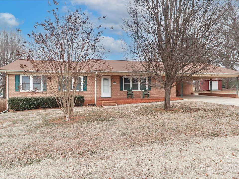 1st image of 105 Kiser Ln