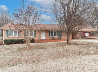 105 Kiser Ln, Statesville, NC 28677