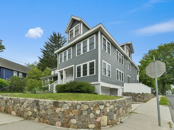 176 Medford St #176, Arlington, MA 02474