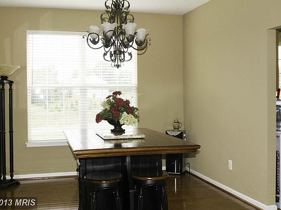 4th image of 110 Gullane Ct