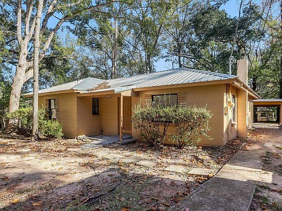 5th image of 2925 Fairview Dr