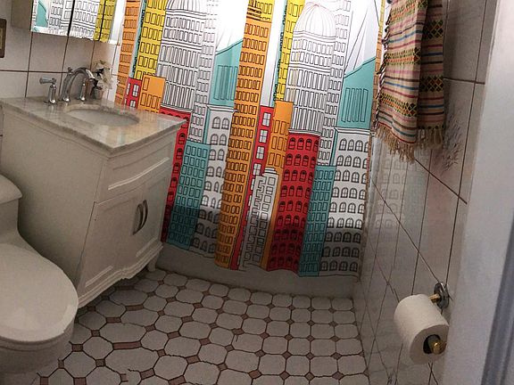 2nd image of 2551 W Coyle Ave #1