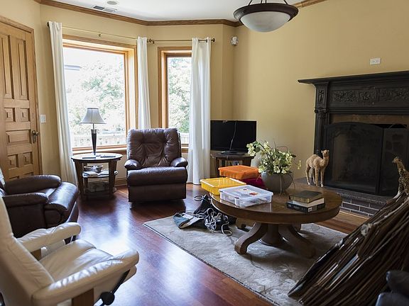 5th image of 1437 W Olive Ave #C2