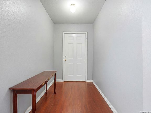 5th image of 1039 Marquette Dr