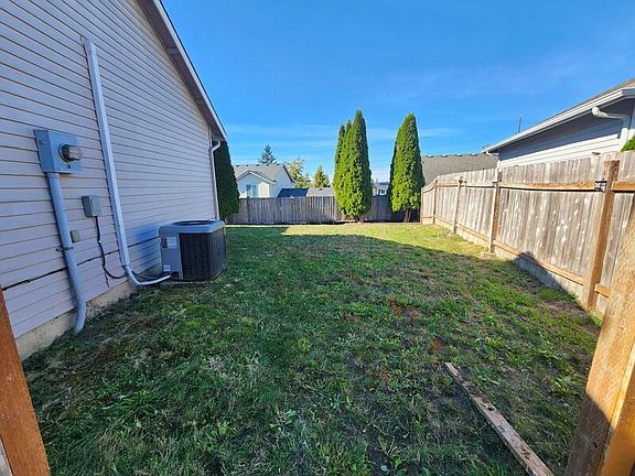 4th image of 19420 Valley View Dr