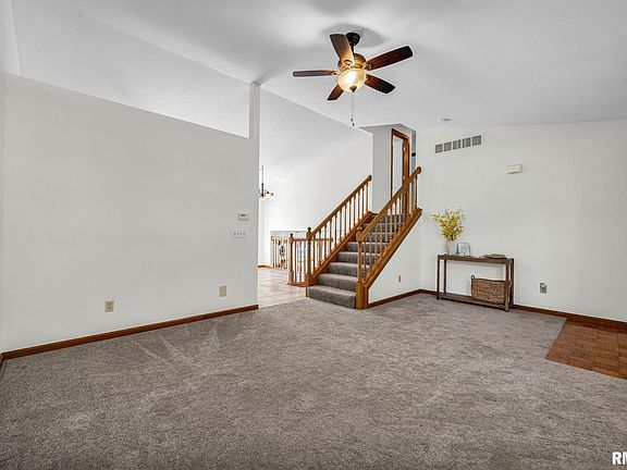 3rd image of 10514 N Schopp Ln