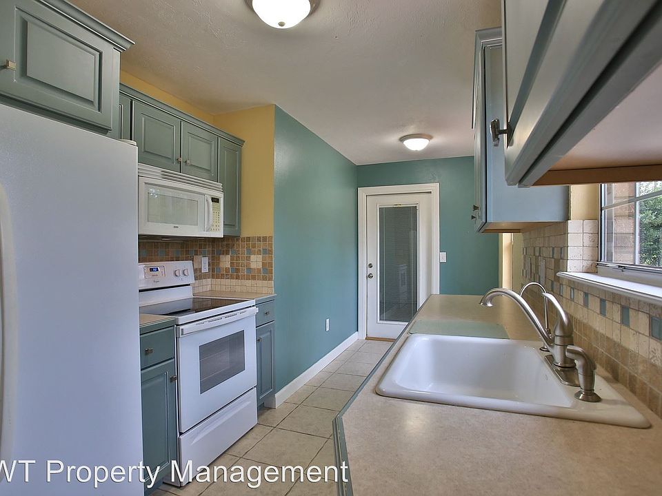 1st image of 94 Rymshaw Dr