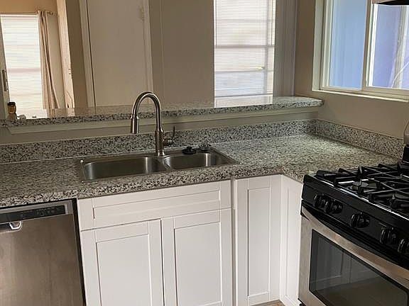 4th image of 14523 Briton Cove Dr