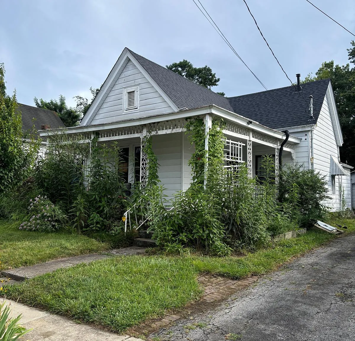 414 Breckenridge St — Photo 2