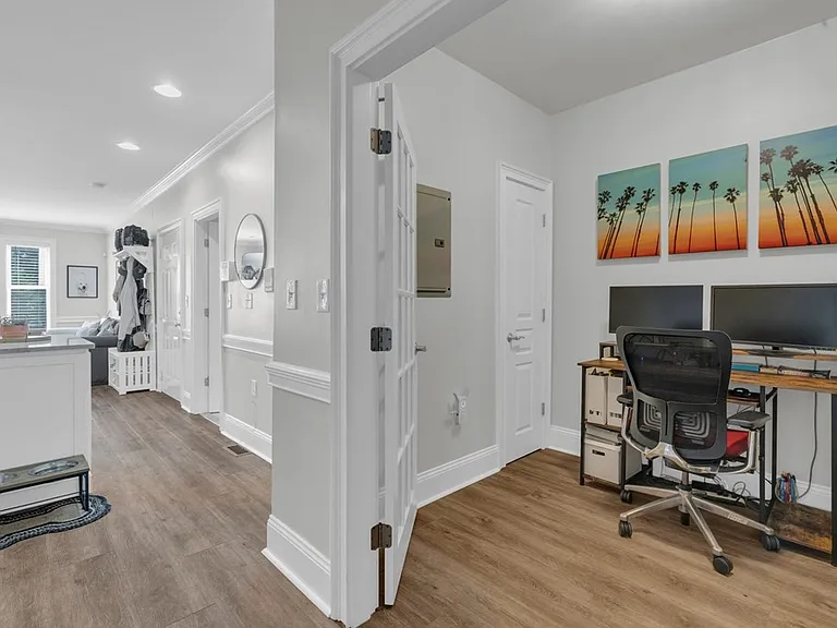 53 Woodward St #1 — Photo 10