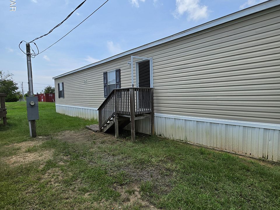 1st image of 5921 Nadine Rd #C