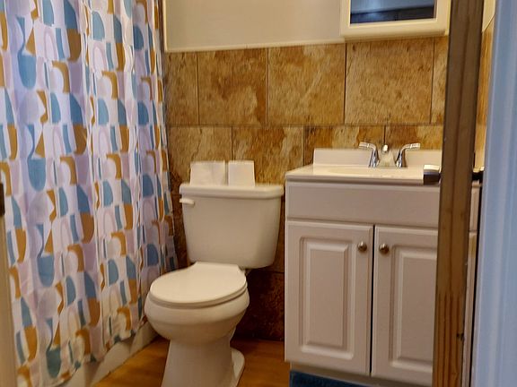 3rd image of 419 Aylesford Pl