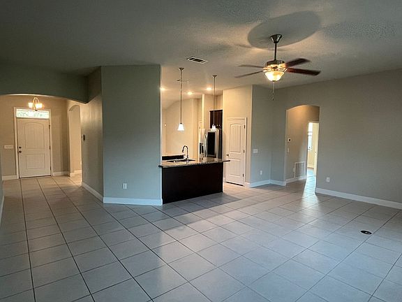 4th image of 6026 Alder Ave