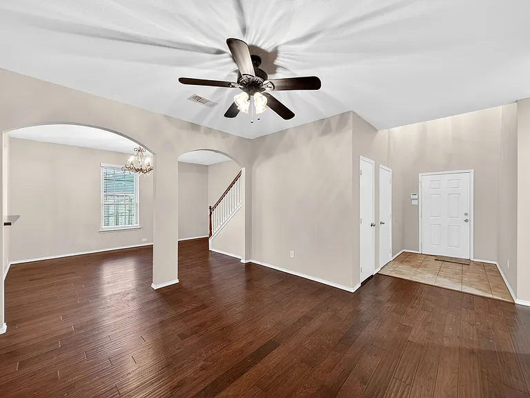 105A Southview Dr — Photo 5