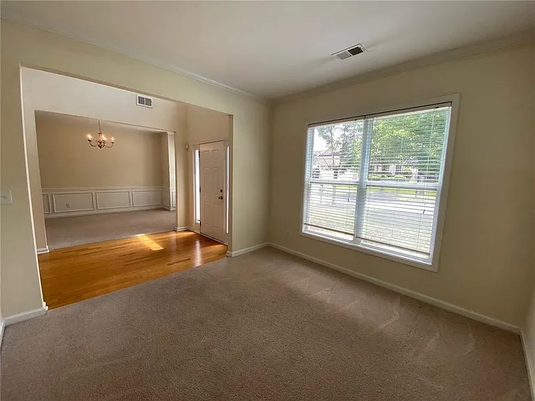 2146 Peach Shoals Cir — Photo 6