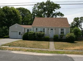 201 Norwood Ave, Warwick, RI 02888