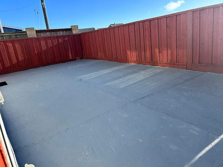 606 S Hill Blvd — Photo 17