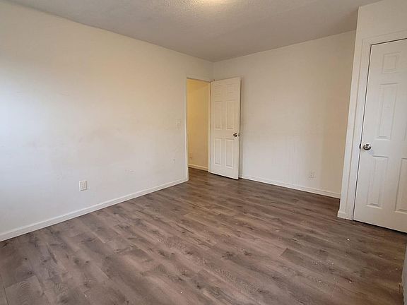 4th image of 130 N 5th Ave