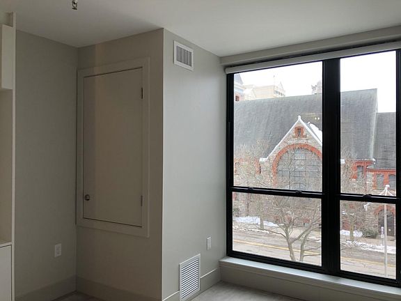 3rd image of 313 N Capitol Ave #507