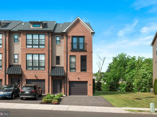 14 Diana Ln, Feasterville, PA 19053