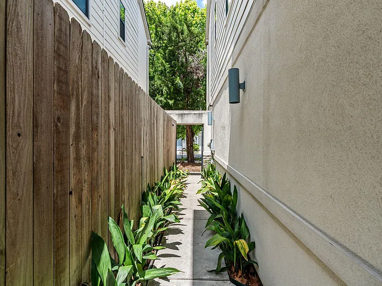4205 Koehler St #B — Photo 28