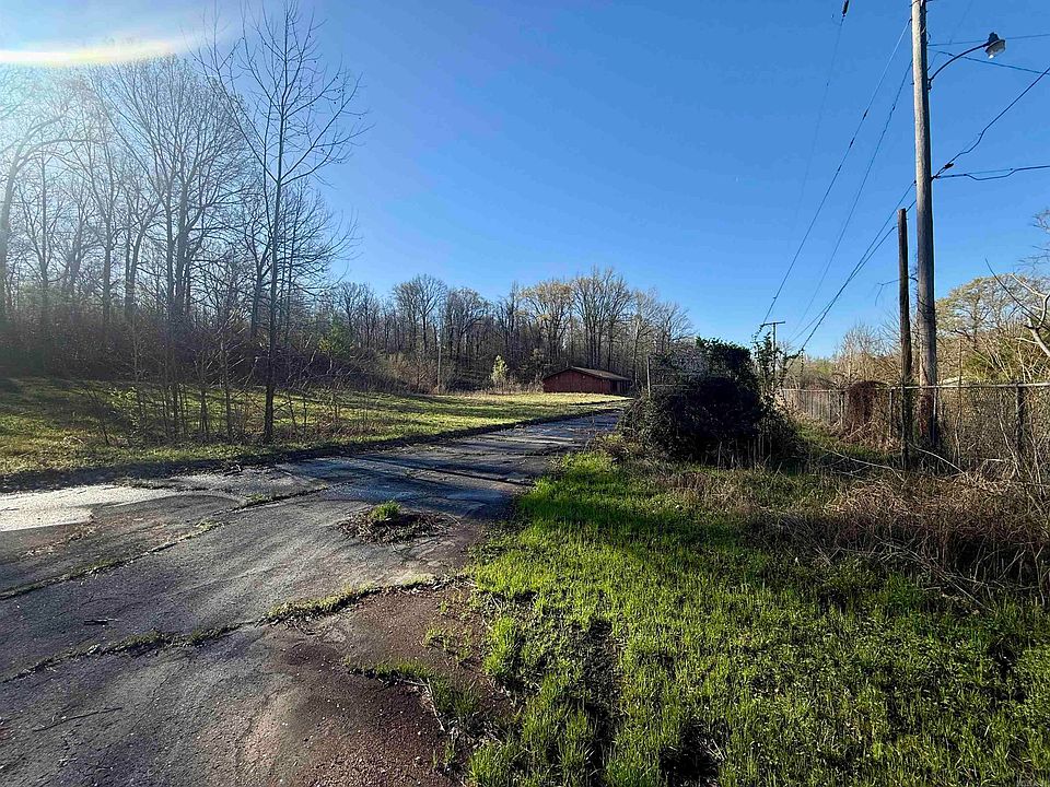 1st image of 205 Newman Dr