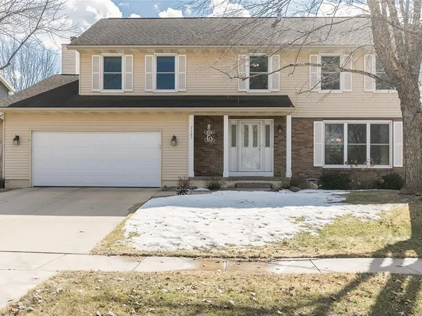 7105 1st Ave SW, Cedar Rapids, IA 52404
