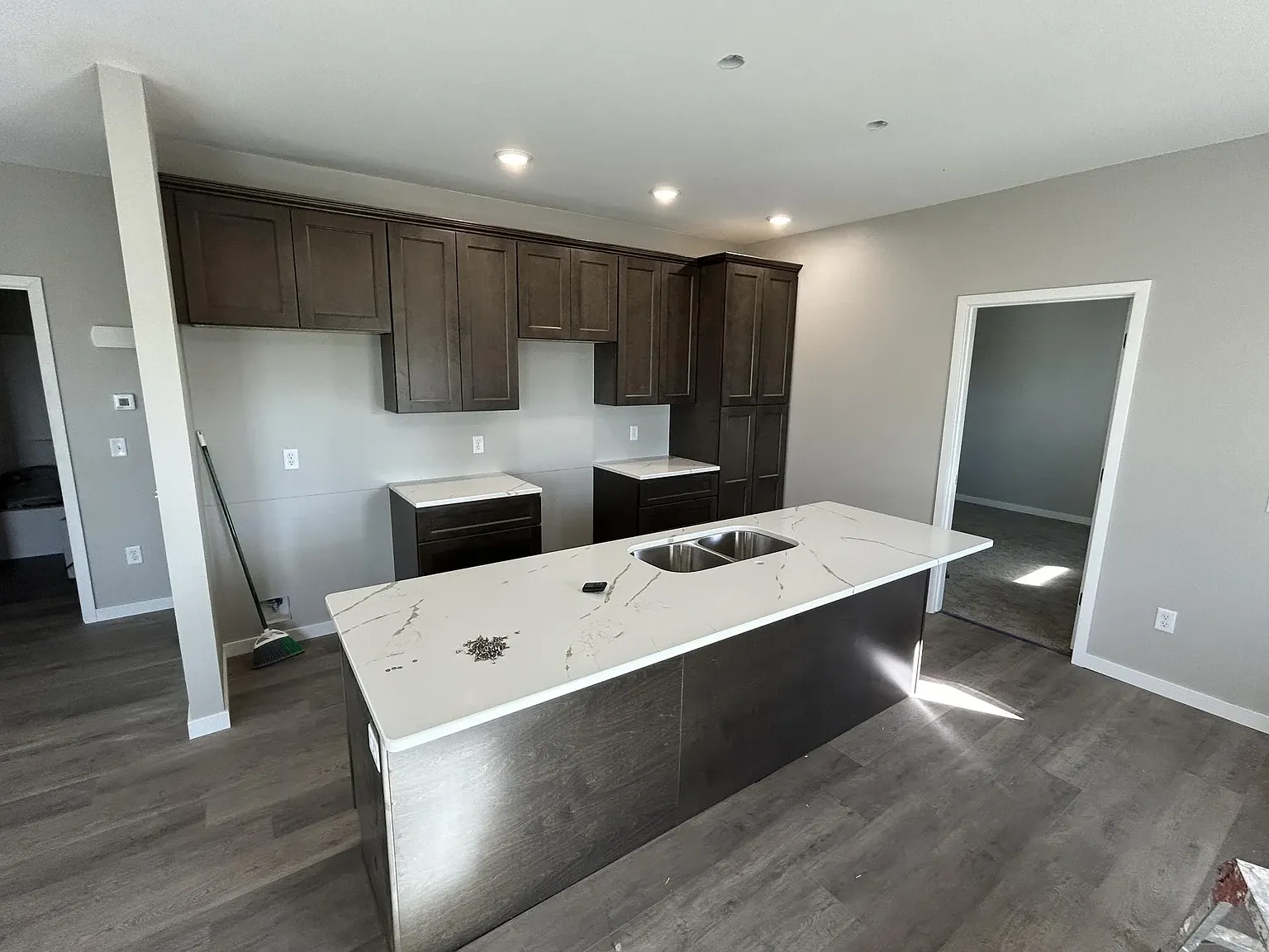 3 bed, 1675 sqft, $2,300 — Photo 3