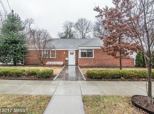 5132 Linnean Ter NW, Washington, DC 20008