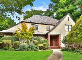 254 Beechmont Dr, New Rochelle, NY 10804