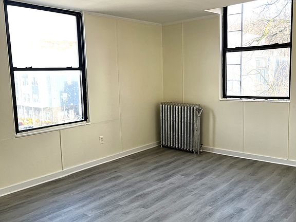 5th image of 142 Woodworth Ave #14