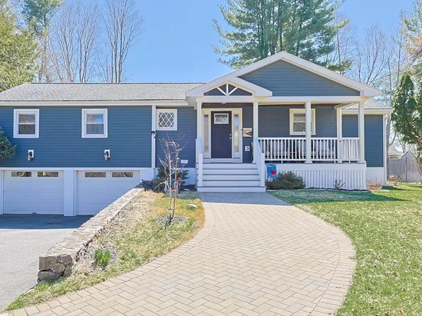 405 Main St, Lynnfield, MA 01940