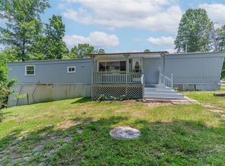 220 Lakeshore Dr, Mammoth Cave, KY 42259