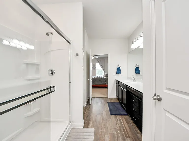 1024 Banyon Tree Ln — Photo 18
