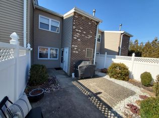 2900 State Hill Rd APT I1, Wyomissing, PA 19610