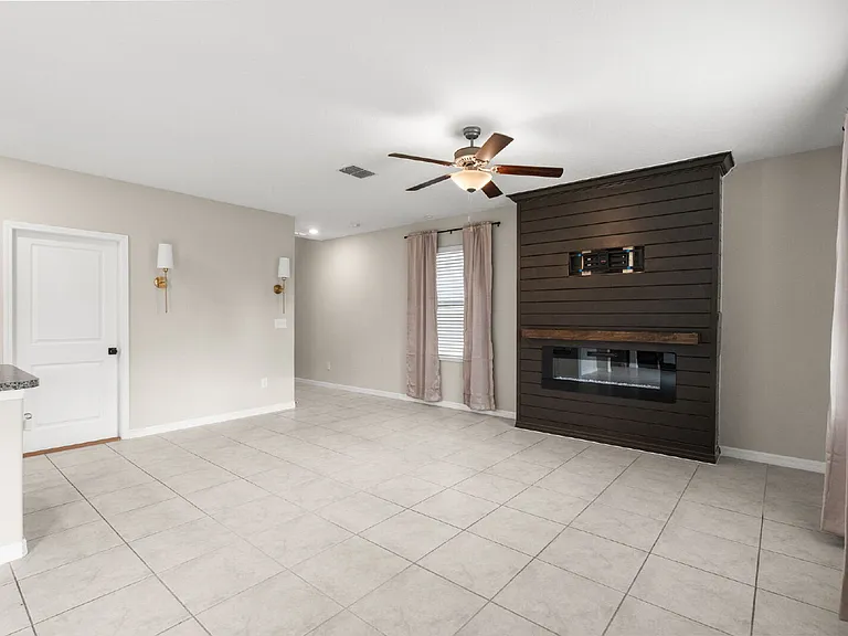 4529 Eternal Prince Dr — Photo 15