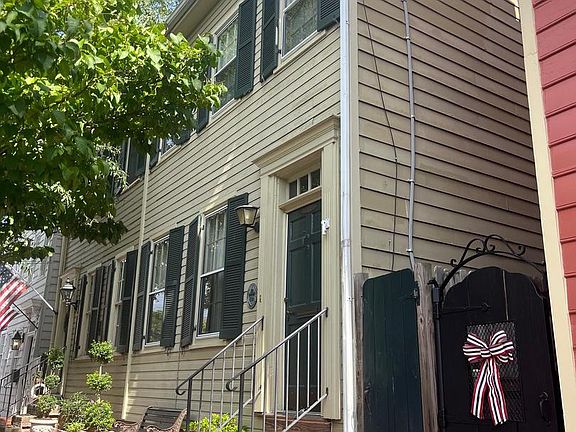 4th image of 1213 Prince St