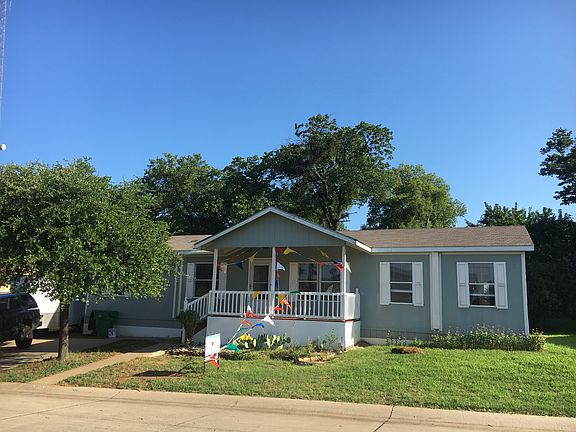 2nd image of 11209 Scarlet Oak Ln