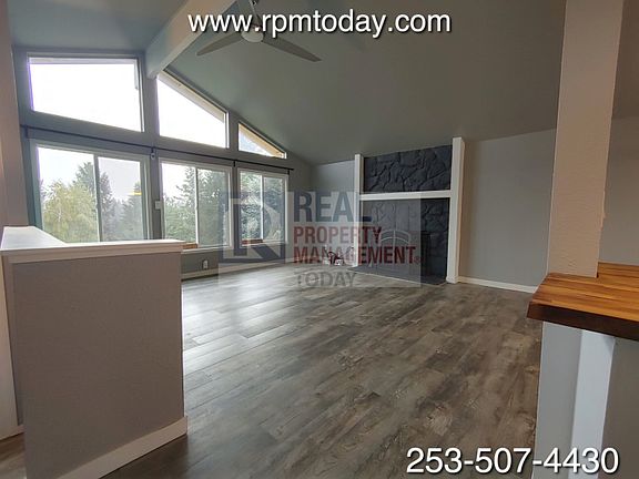 3rd image of 6810 47th Ave E