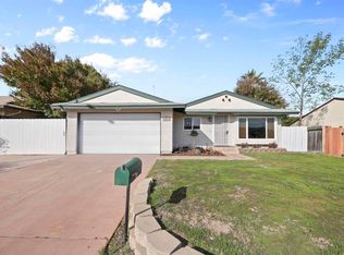 10036 Three Oaks Way, Santee, CA 92071