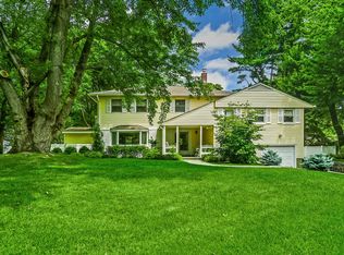 5 Whitewood Rd, White Plains, NY 10605